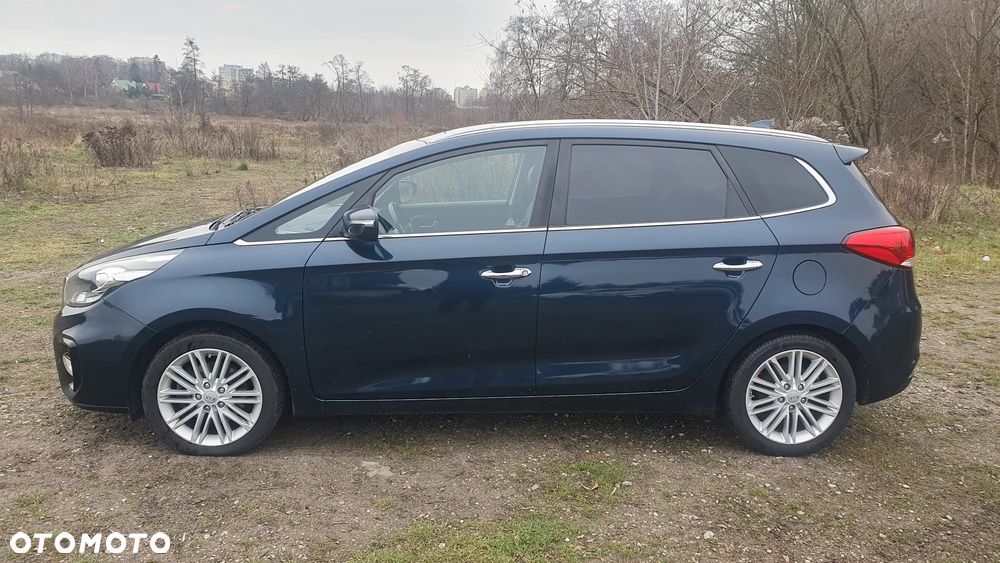 Kia Carens 1.7 CRDi 115 Dream Team Edition - 16