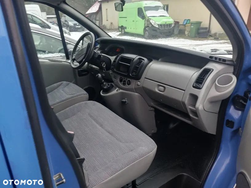 Renault Trafic - 10