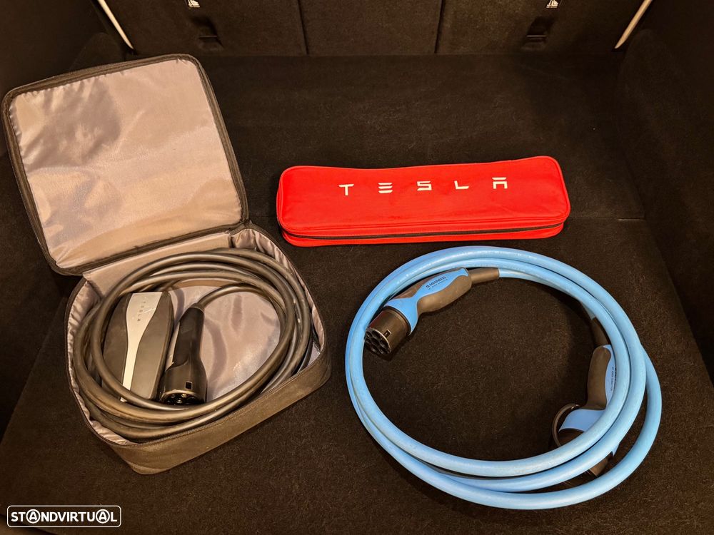 Tesla Model Y Long Range Tração Integral - 17