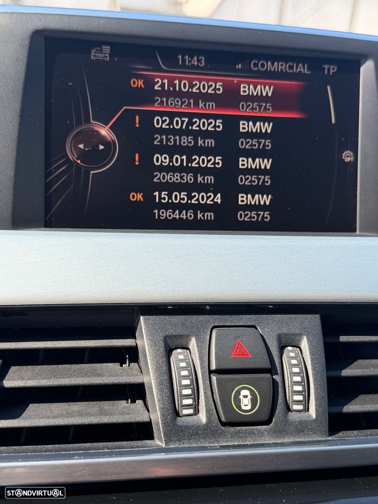 BMW X1 18 d sDrive Auto Line Sport - 26