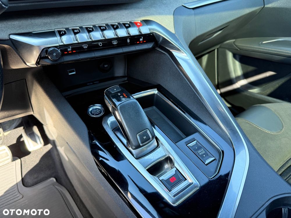 Peugeot 3008 2.0 BlueHDi GT S&S EAT8 - 22