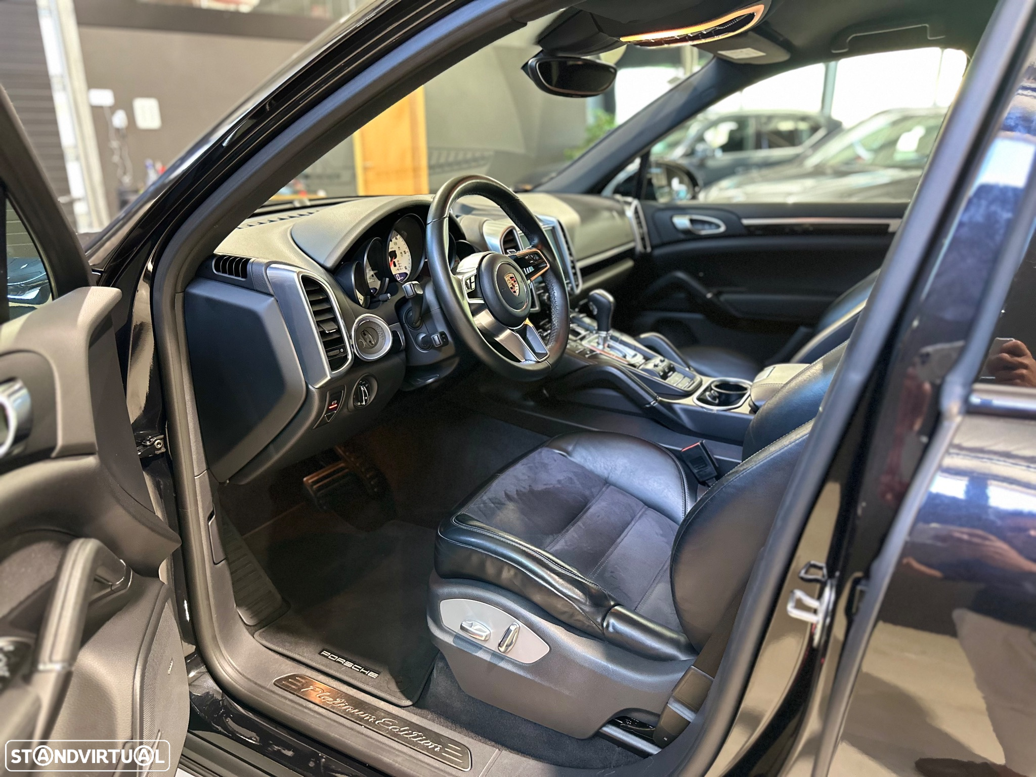 Porsche Cayenne Platinum Edition - 25