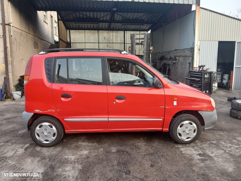 Hynda Attos para peças 2001 - 2