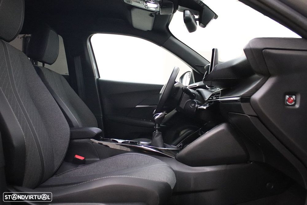 Peugeot 2008 1.2 PureTech Allure - 20