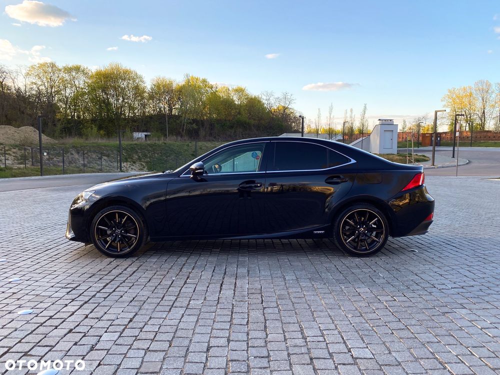Lexus IS - 2