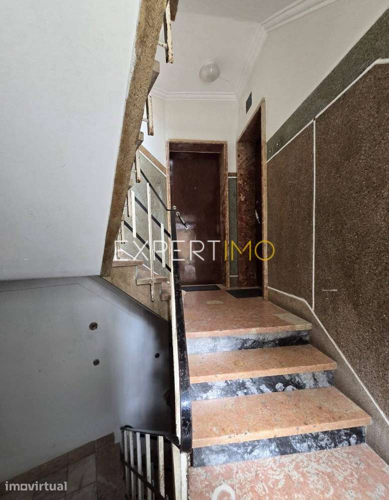 Apartamento T3 convertido em T4, Venteira na Amadora - Grande imagem: 2/16