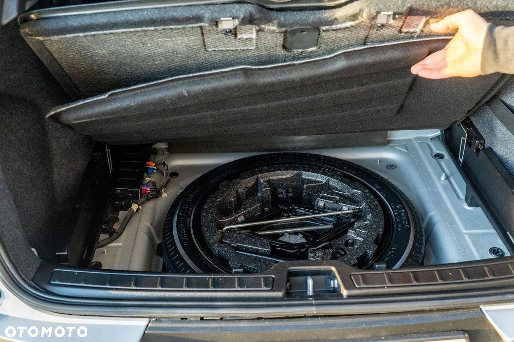 Volvo XC 40 T5 AWD Geartronic Momentum Pro - 34