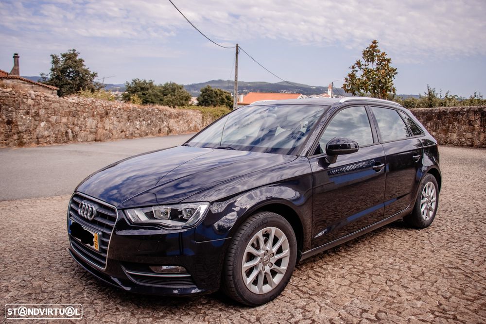 Audi A3 Sportback - 1