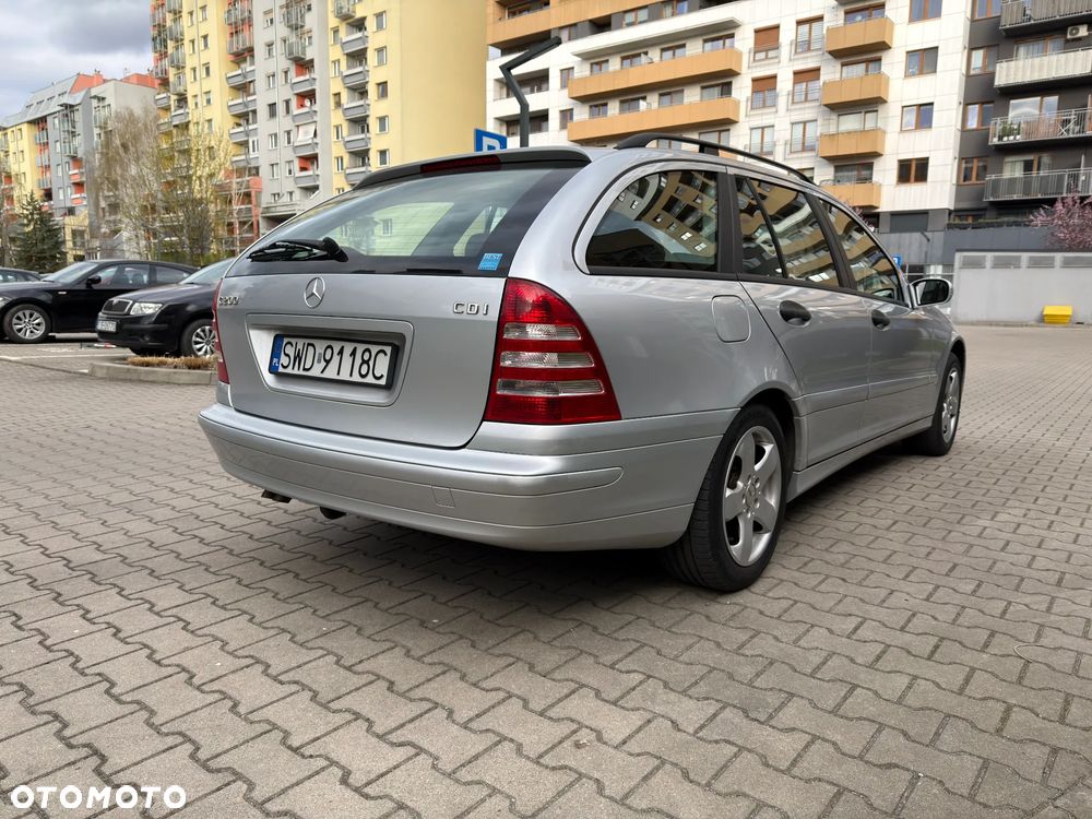 Mercedes-Benz Klasa C 200 T CDI Classic - 5