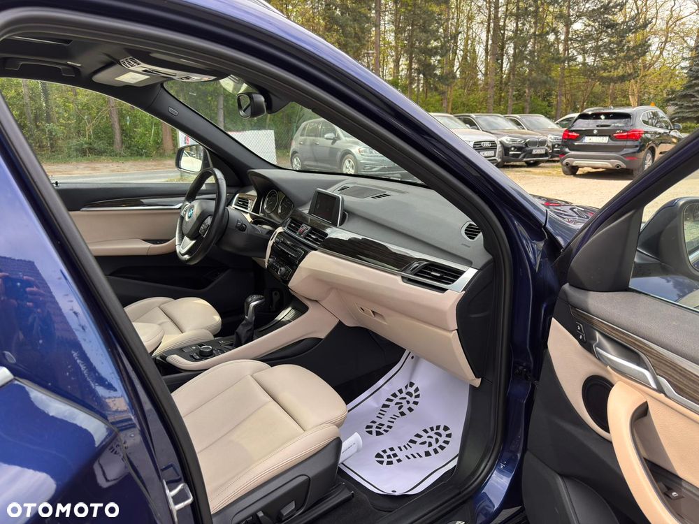 BMW X1 xDrive25i xLine sport - 13