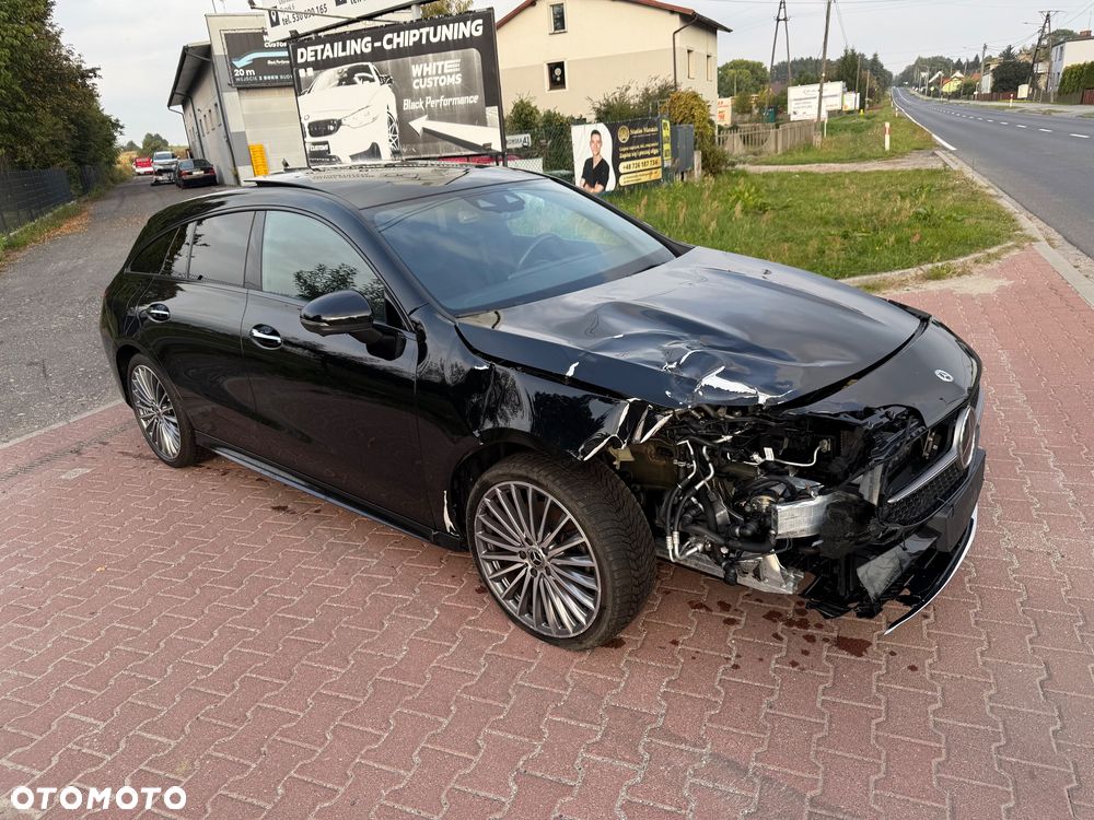Mercedes-Benz CLA 250 e 8G-DCT AMG Line - 11