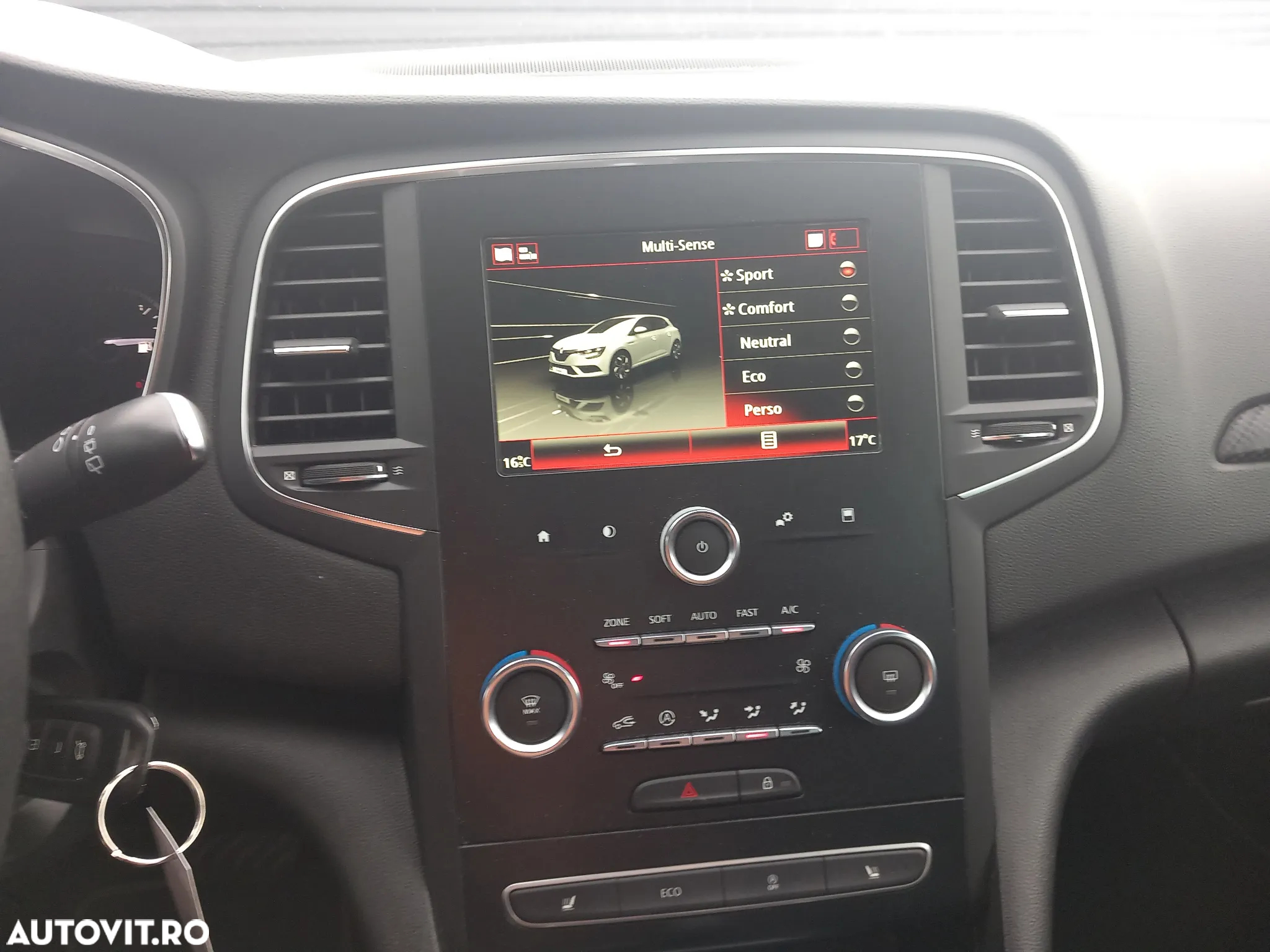 Renault Megane ENERGY TCe 140 EDC LIMITED - 9