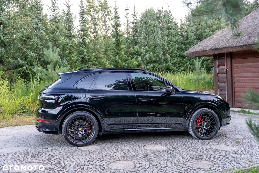 Porsche Cayenne GTS - 17