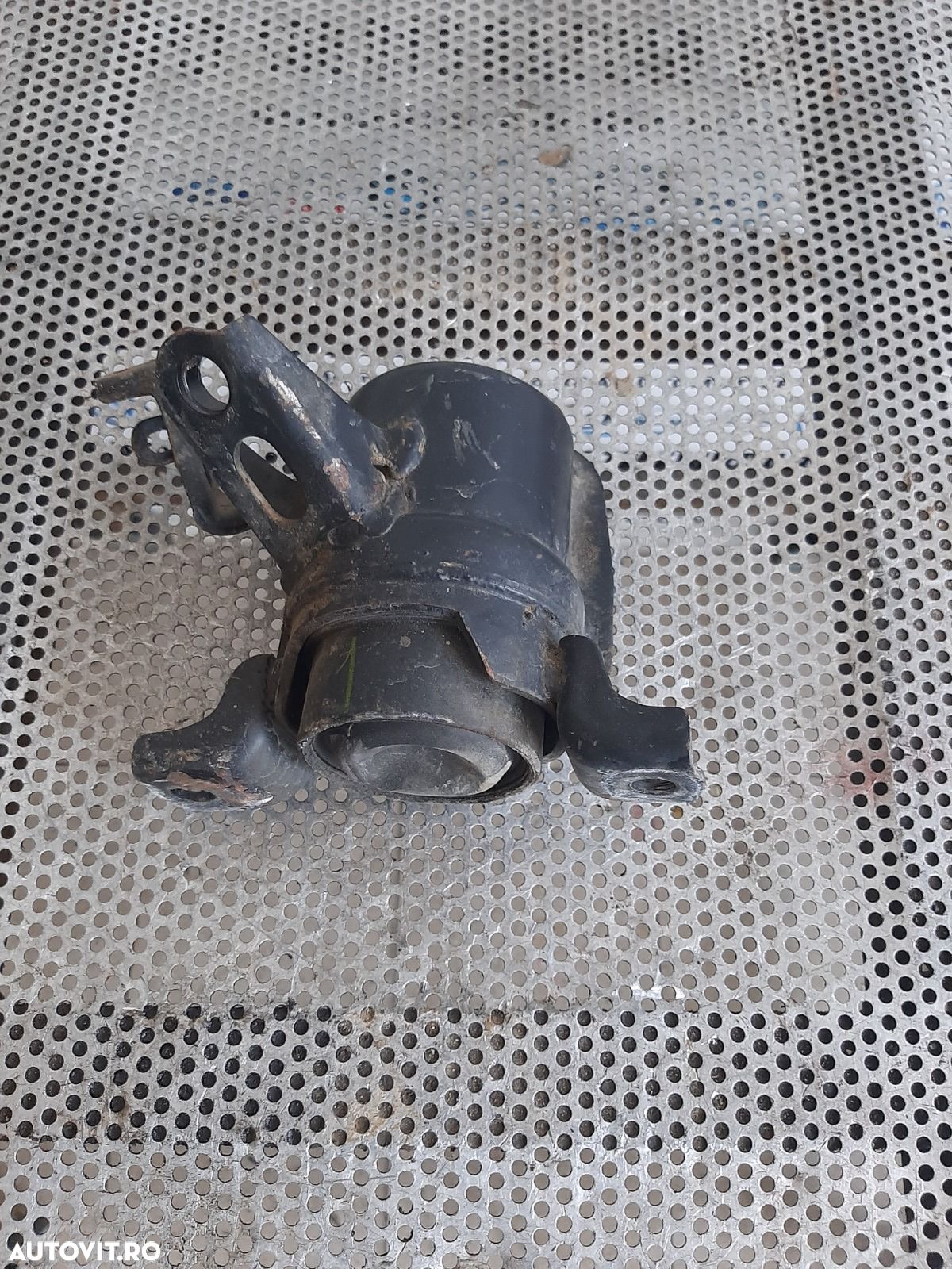 Suport Motor Toyota Rav 4 2.2 Diesel An 2006-2012 Dezmembrez Toyota Rav 4 2.2 Diesel An 2006-2012 4 - 1