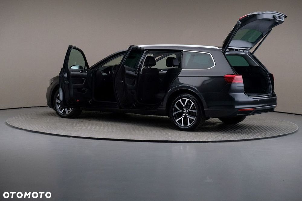 Volkswagen Passat Variant - 7