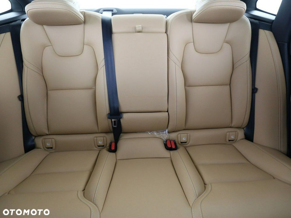 Volvo S90 T8 AWD Plug-In Hybrid Ultimate Dark - 11