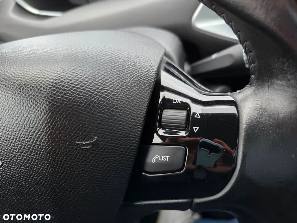 Peugeot 308 BlueHDi 130 Active Pack - 28