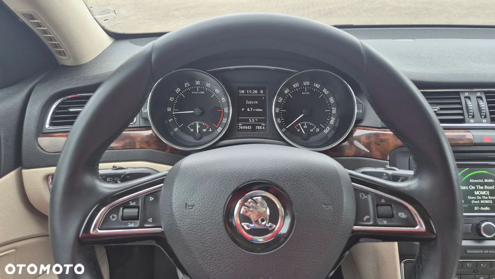 Skoda Superb 2.0 TDI 4x4 Platinum DSG - 27