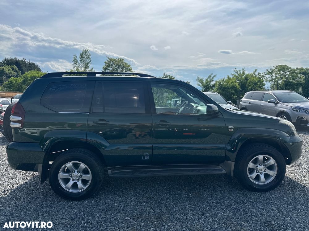 Toyota Land Cruiser - 16