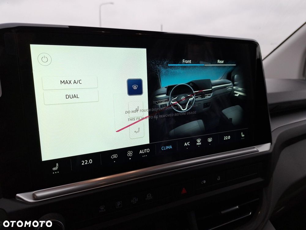 Volkswagen Nowa Caravelle Life silnik: 2,0 l TDI 150 KM / skrzynia biegów: 8-biegowa automatyczna rozstaw osi: 3500 mm   Rozsz. - 17