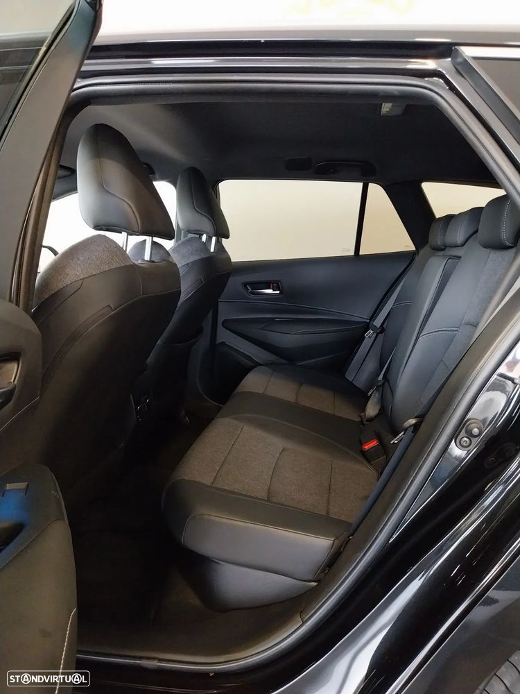 Toyota Corolla Touring Sports 1.8 Hybrid Comfort+P.Sport - 12