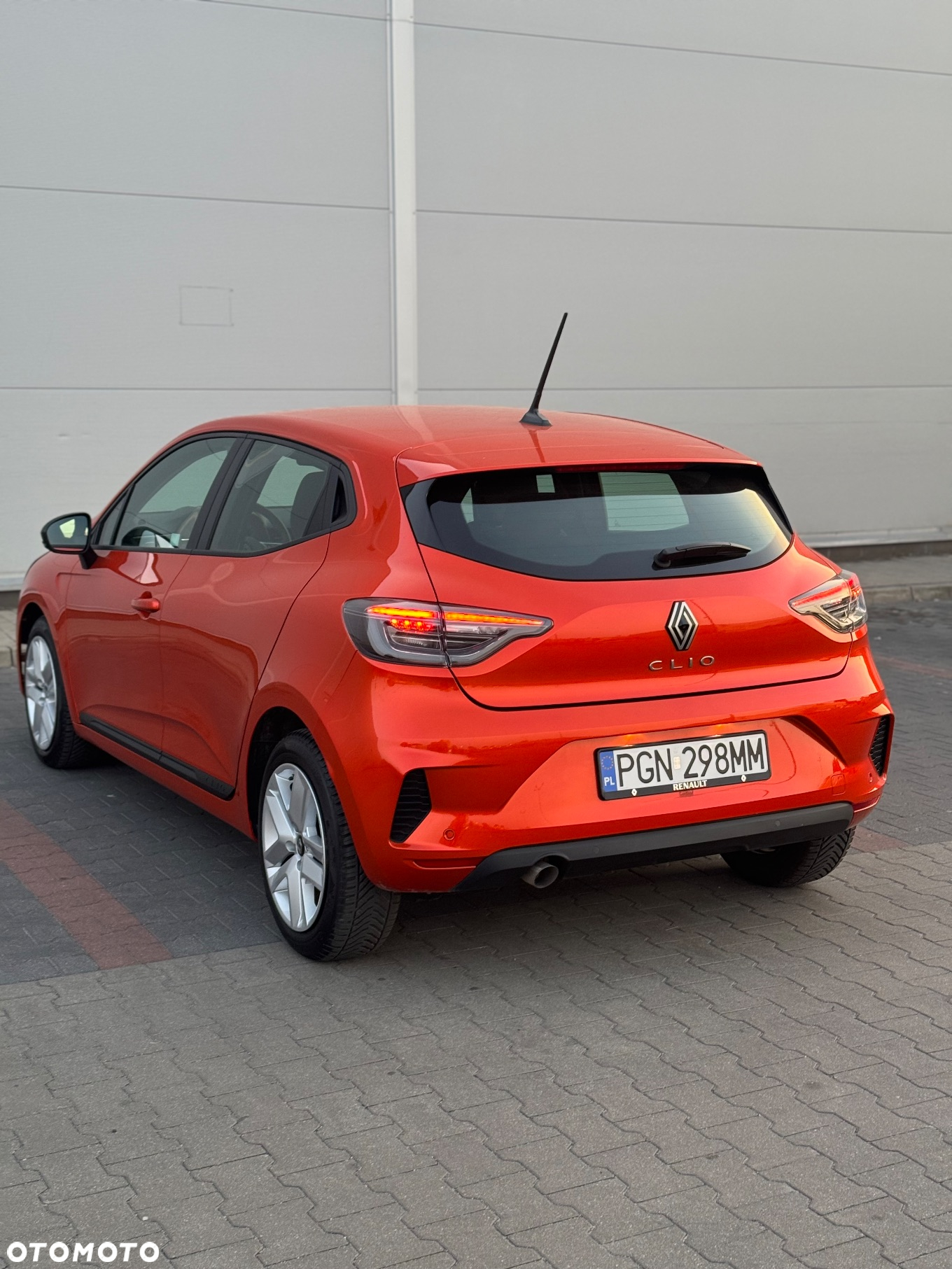 Renault Clio 1.0 TCe Evolution - 8