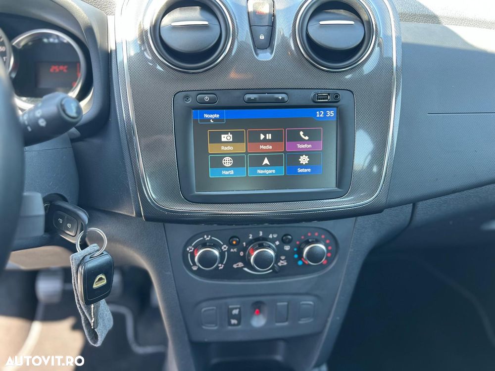 Dacia Logan Stepway 0.9 TCe - 23