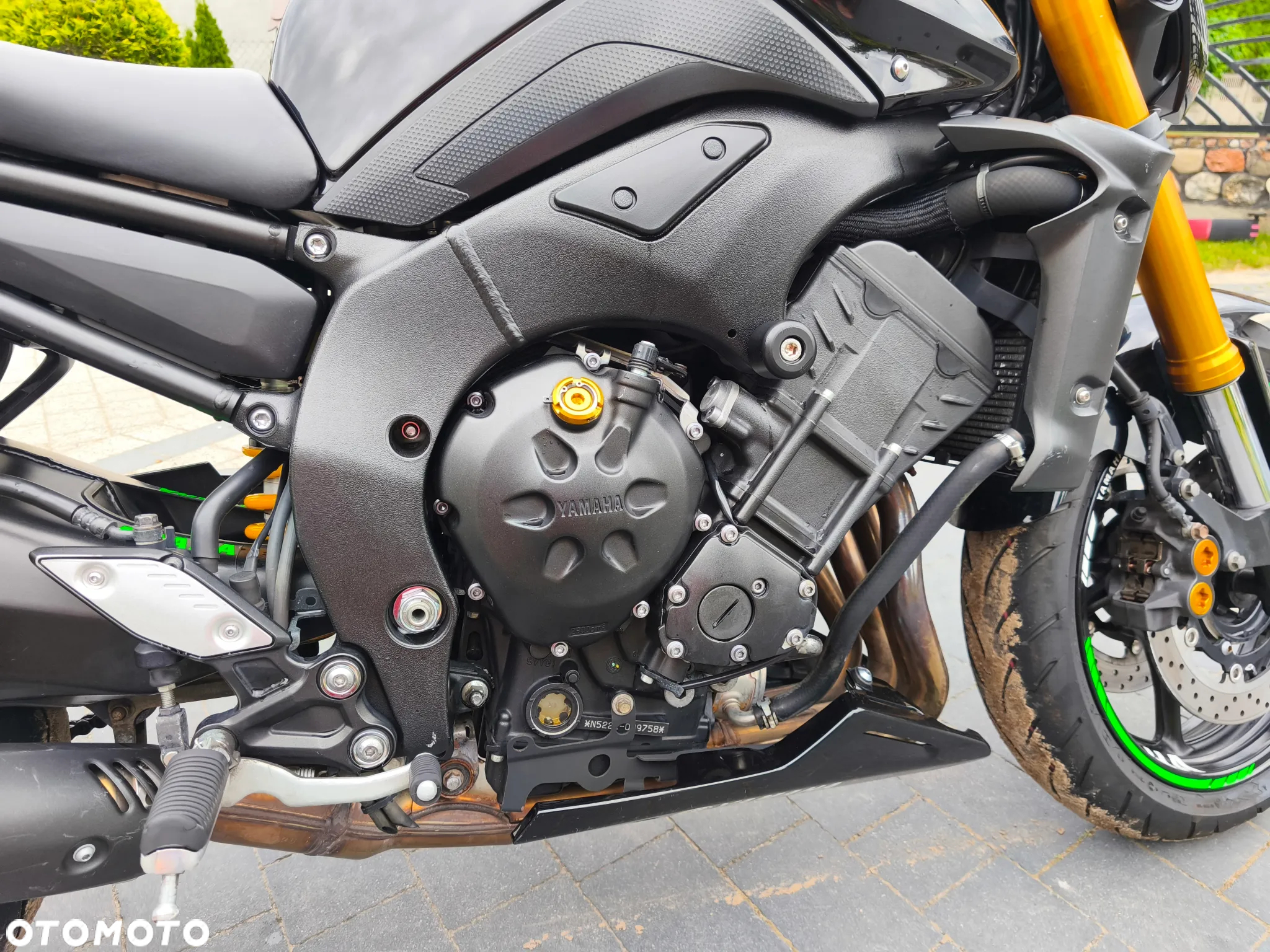 Yamaha FZ8 - 4