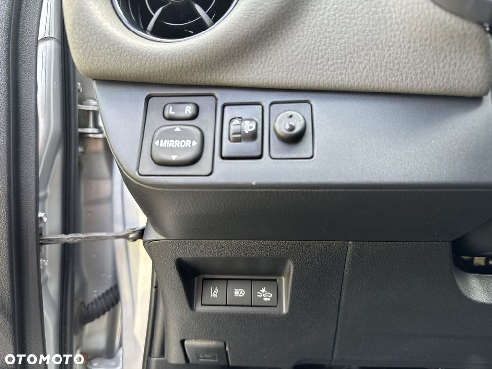Toyota Yaris - 20