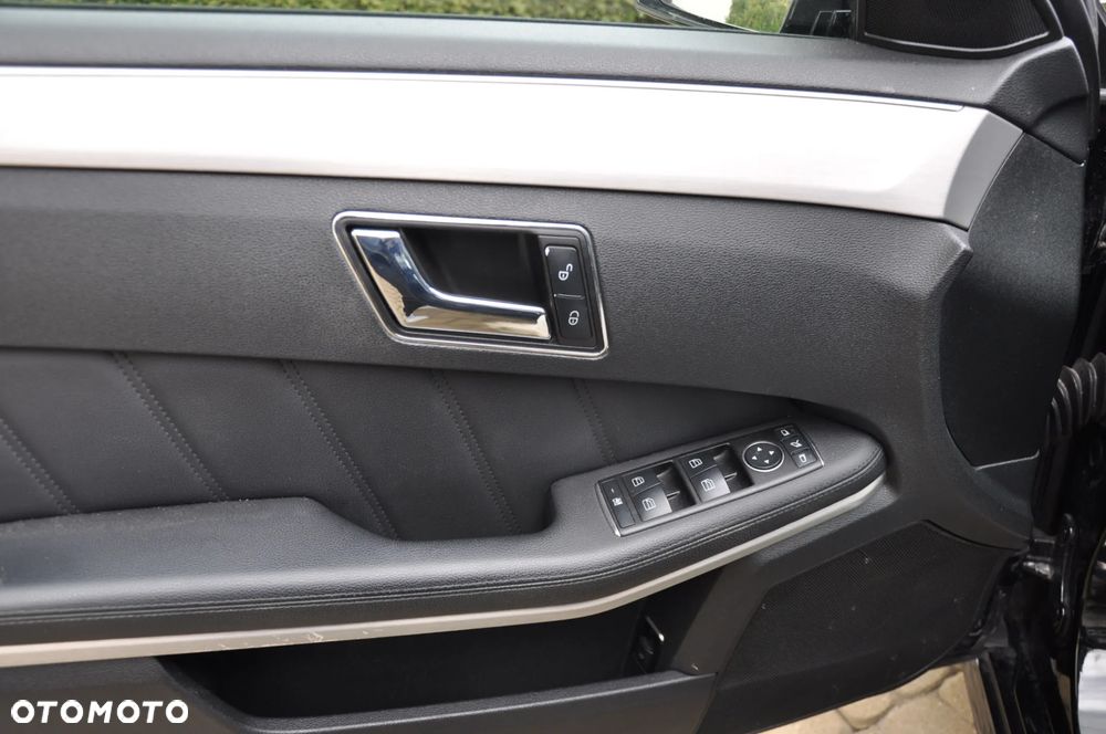 Mercedes-Benz Klasa E 250 CDI DPF BlueEFFICIENCY Automatik Avantgarde - 24