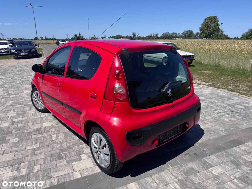 Peugeot 107 1.0 Happy - 2