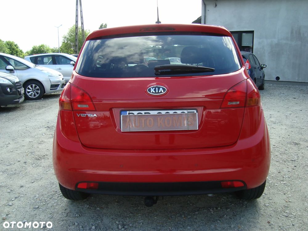 Kia Venga - 7