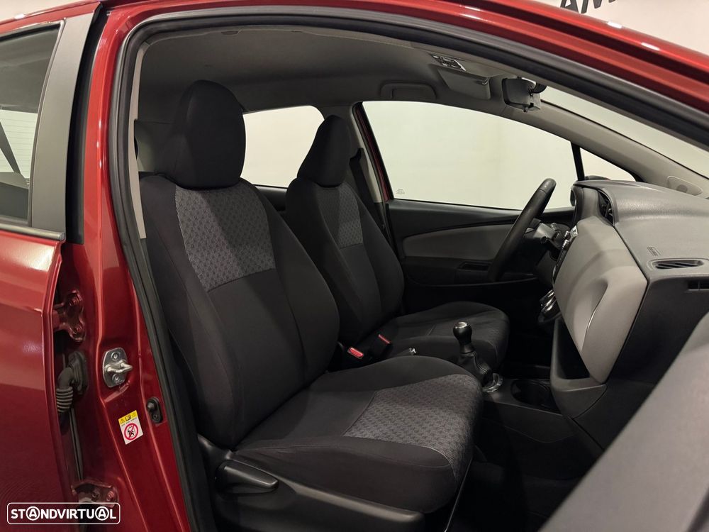 Toyota Yaris 1.0 VVT-i Comfort +PS Style +P.Techno - 7