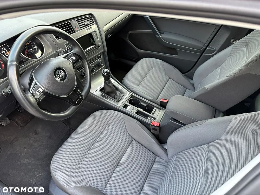 Volkswagen Golf 1.2 TSI BMT Trendline Perfectline - 21