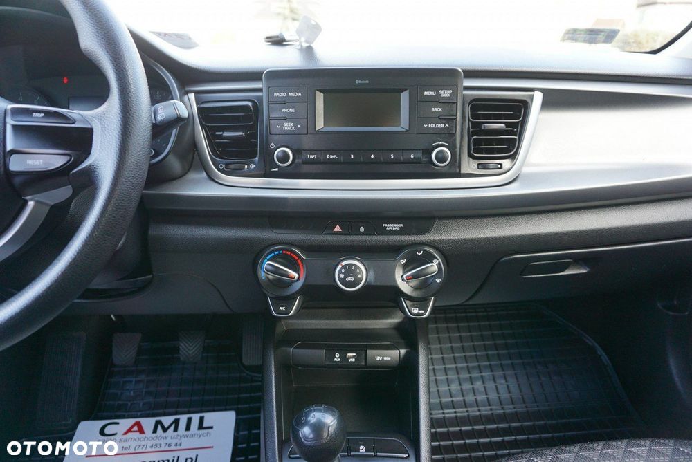 Kia Rio - 15