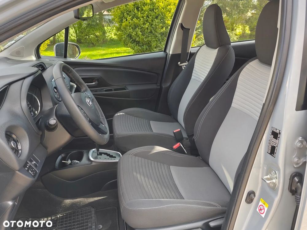 Toyota Yaris Hybrid 100 Premium EU6 - 27