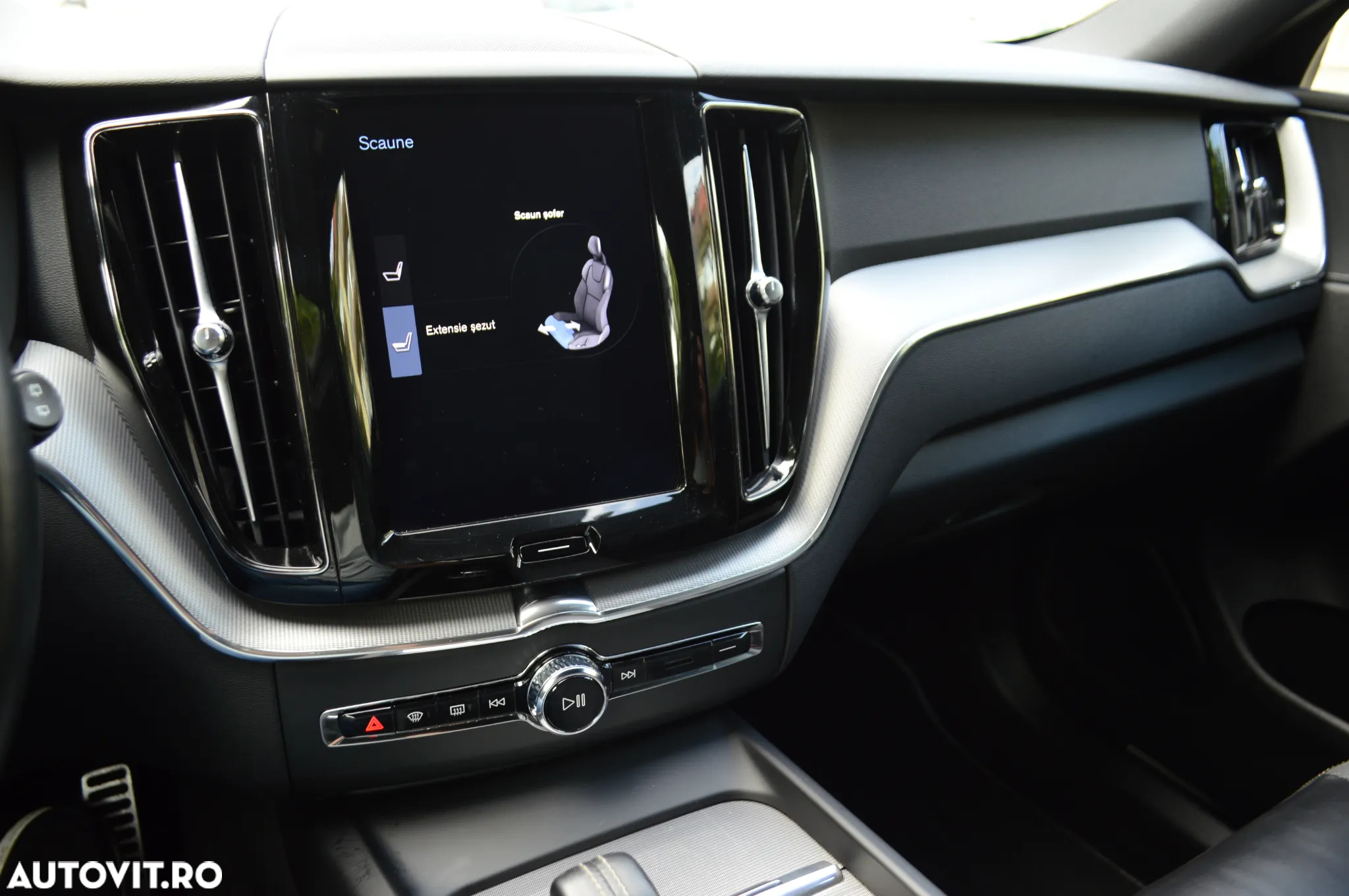 Volvo XC 60 B4 D AWD Geartronic RDesign - 30