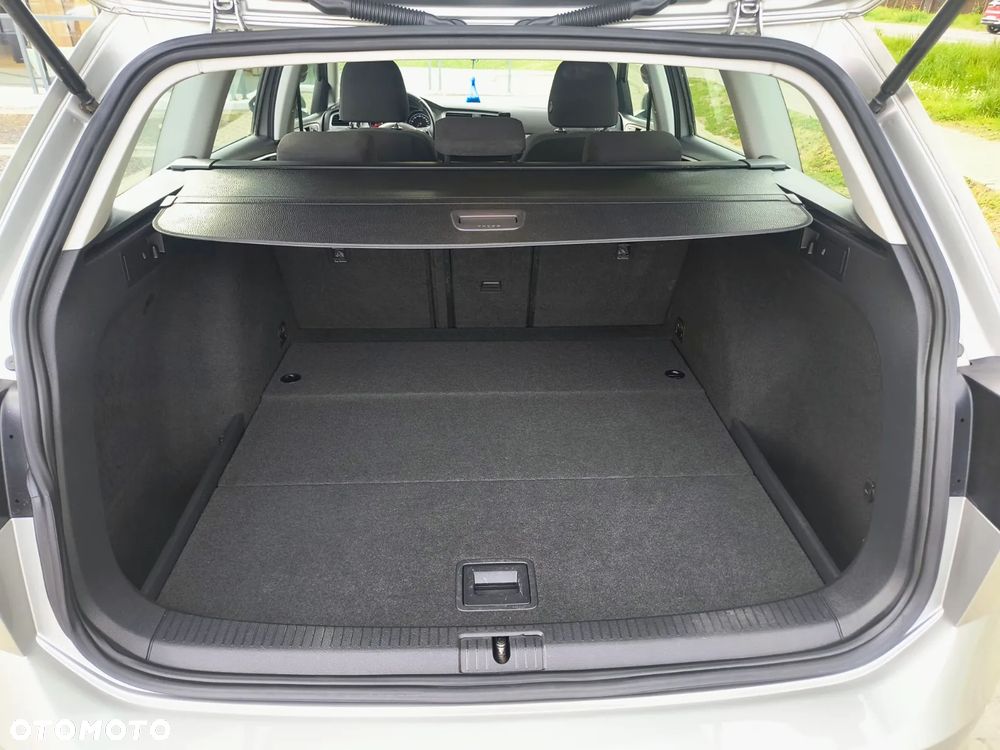 Volkswagen Golf 1.4 TSI BMT Comfortline - 21
