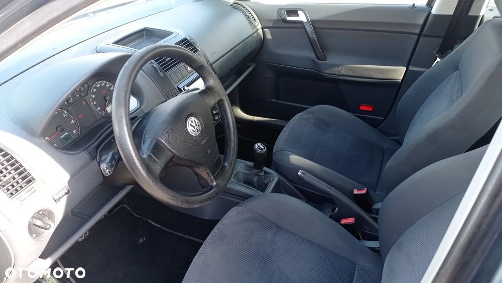 Volkswagen Polo 1.2 Trendline - 32