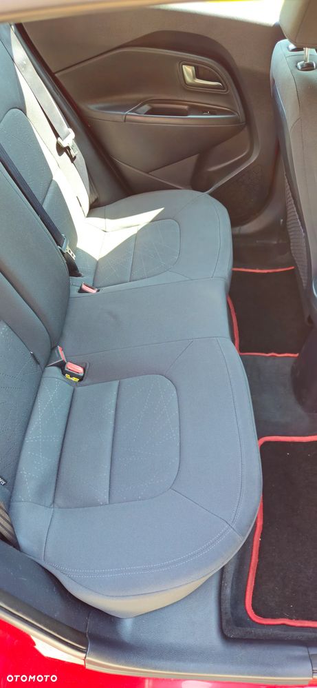 Kia Rio 1.4 CRDI Fifa World Cup Edition - 10