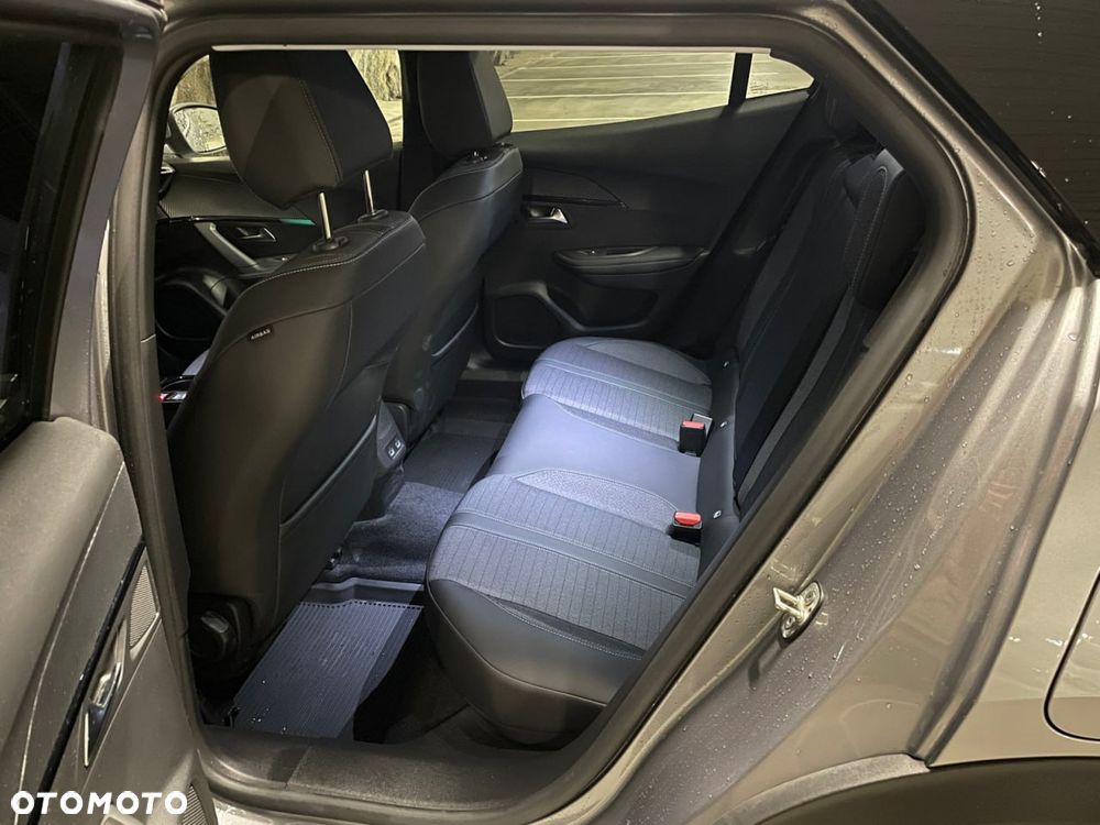 Peugeot 2008 1.5 BlueHDi Allure S&S EAT8 - 18