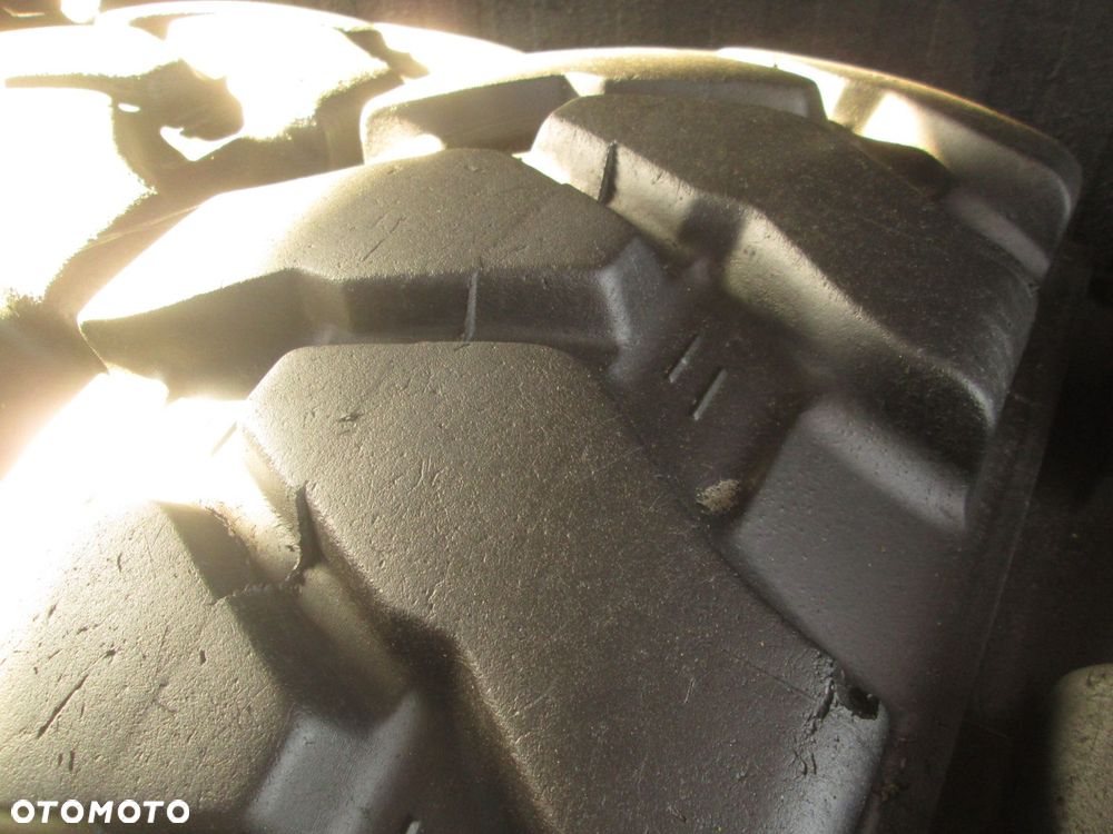 Opony 290/90R 20 Liebherr EM-22. Opony ciężarowe - 8
