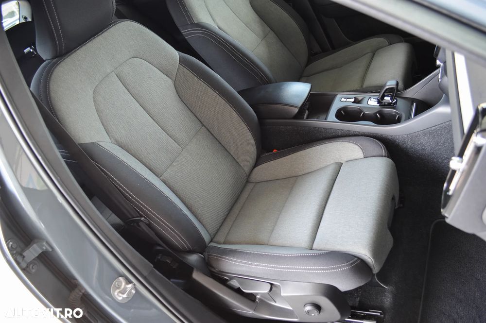 Volvo XC 40 Recharge T4 Twin Engine AT7 Inscription Expression - 31