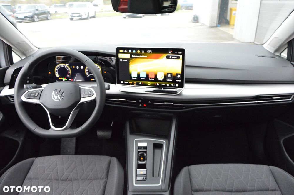 Volkswagen Golf Variant - 10