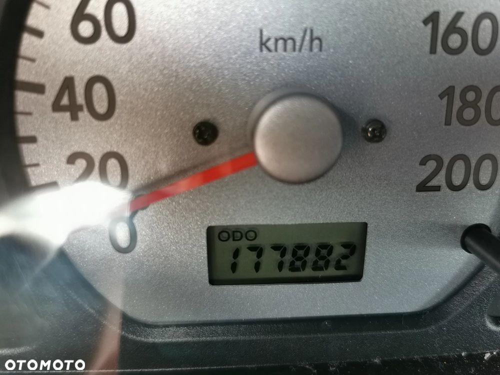Suzuki Ignis - 12