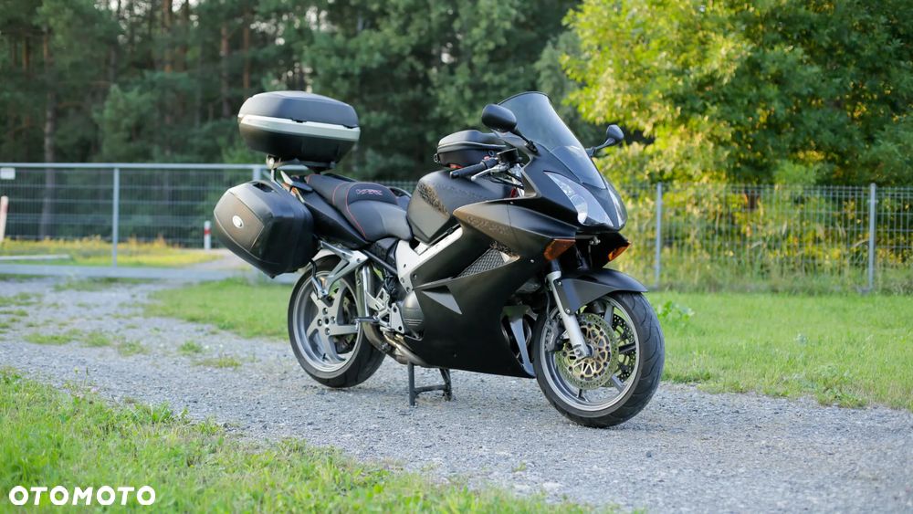 Honda VFR - 1