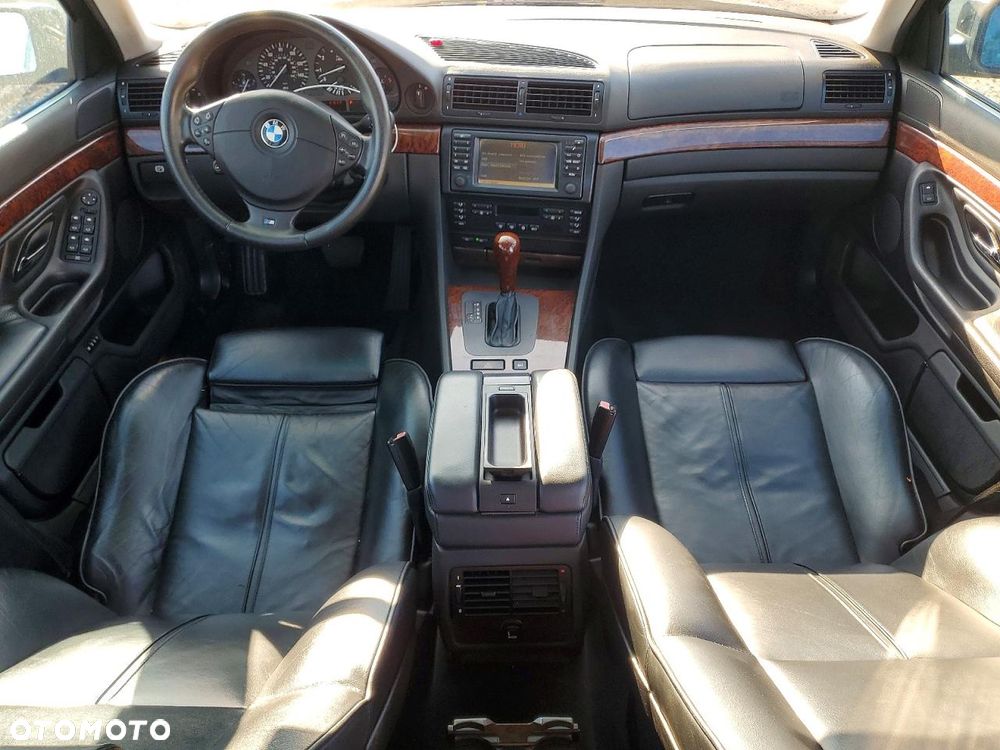 BMW Seria 7 740i - 2