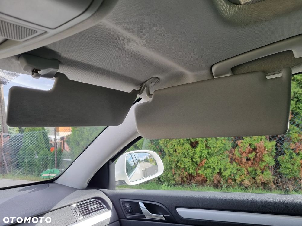 Skoda Superb 2.0 TDI Elegance - 22