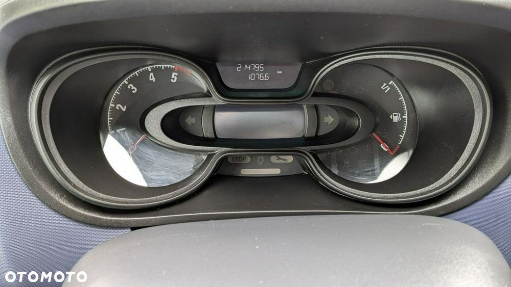 Opel Vivaro - 22