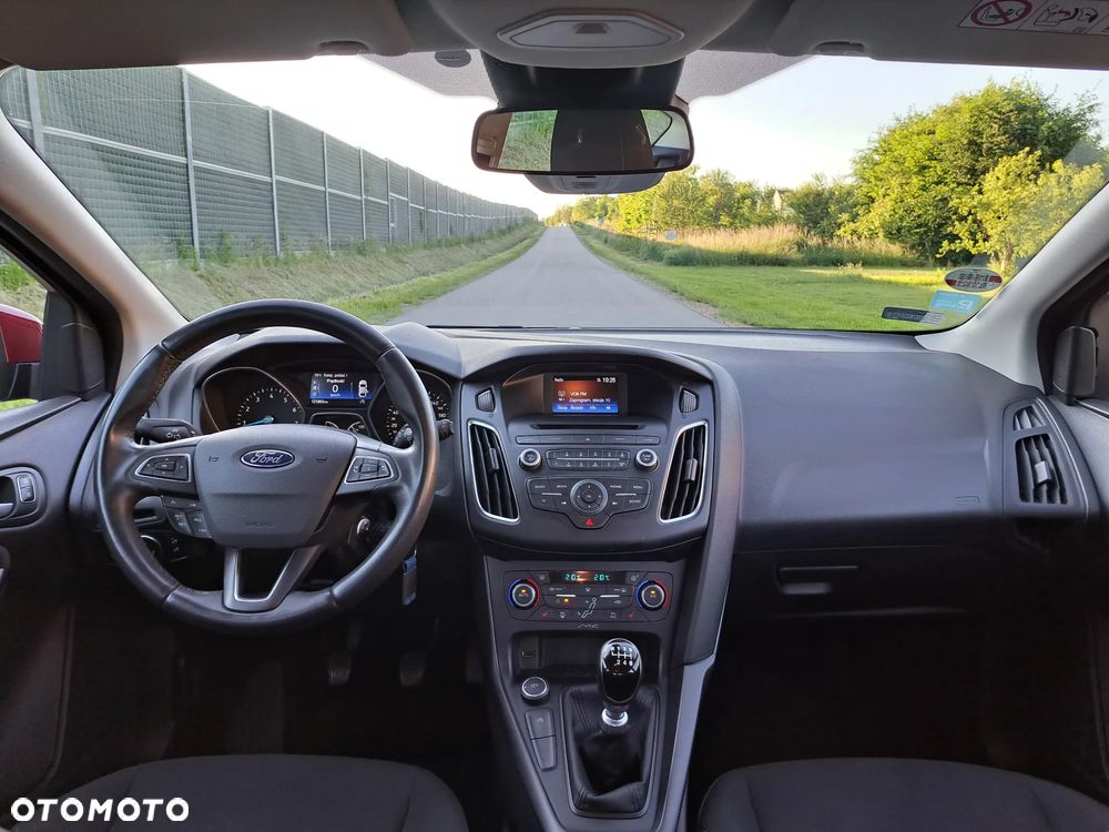 Ford Focus 1.5 EcoBoost Titanium ASS - 16